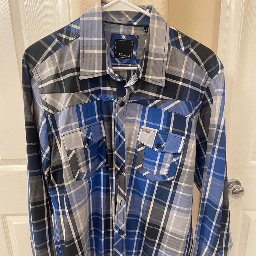 7 Diamonds button down shirt